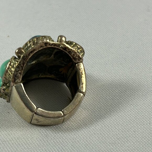 Chunky Silver Tone Faux Turquoise Statement Ring Size 8 Southwestern - Picture 7 of 9